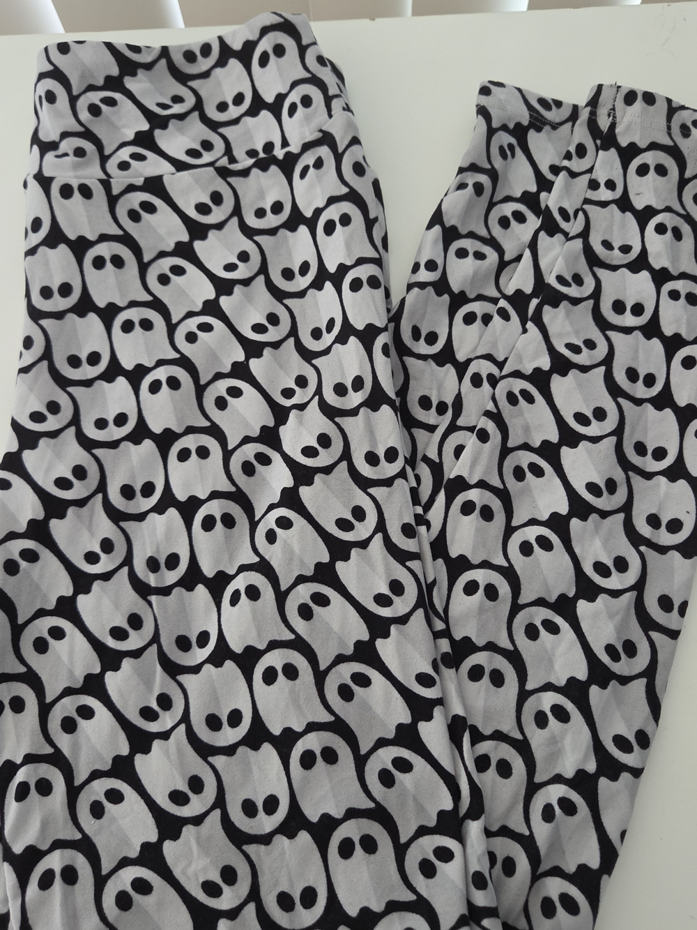 🆕️ LuLaRoe Rare Ghost OS Halloween Leggings